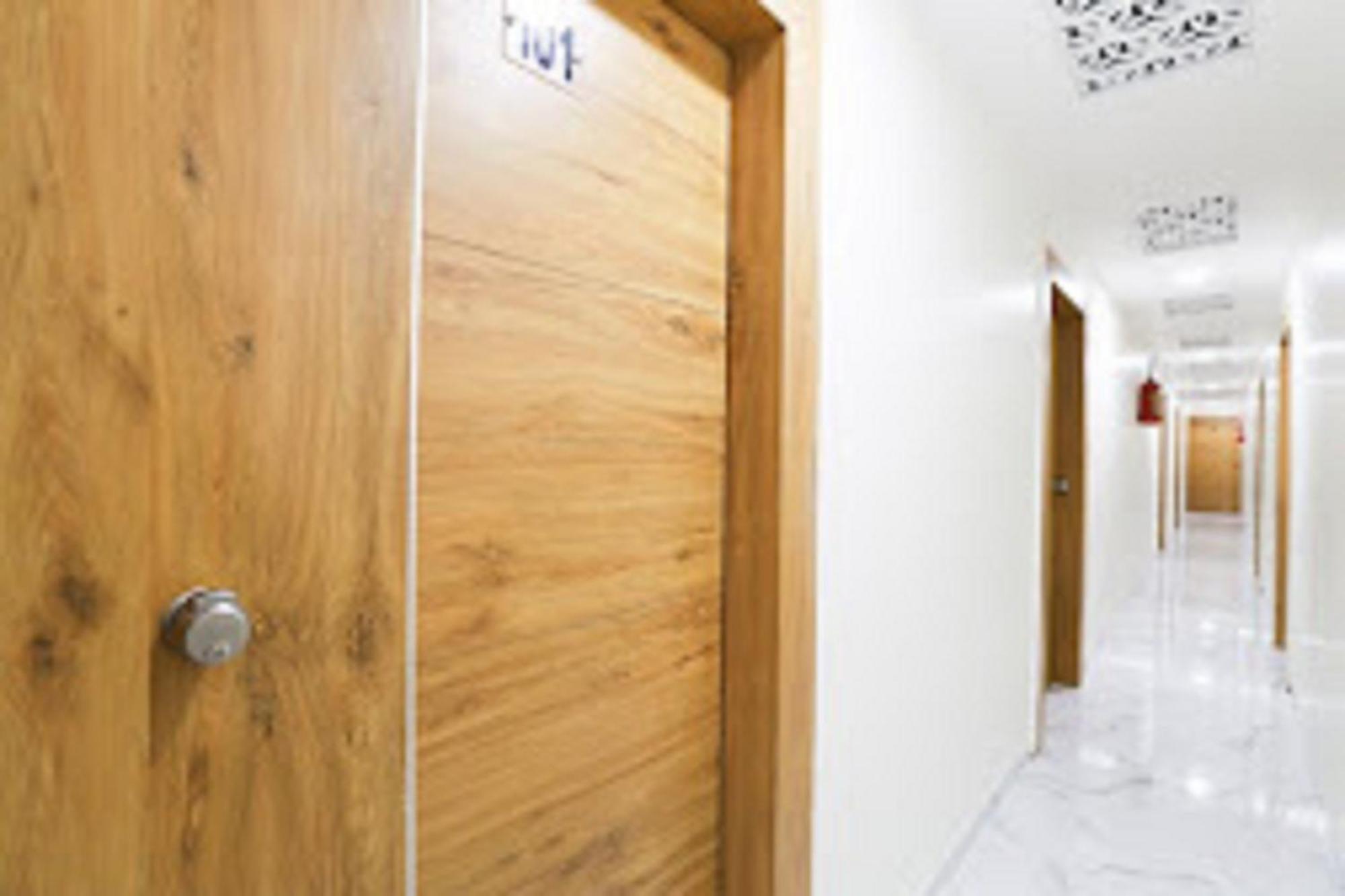 Hotel New Lake View Ahmedabad Bagian luar foto